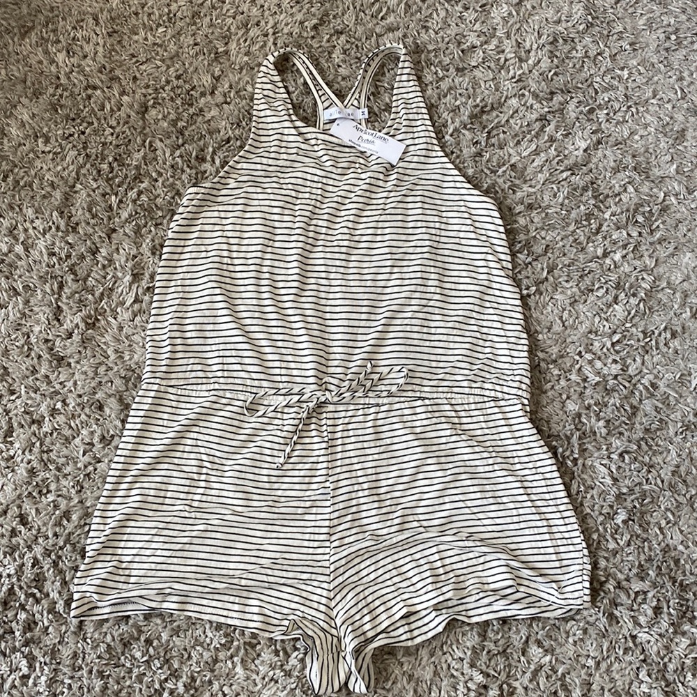 NWT! Womens size medium romper from Apricot Lane boutique